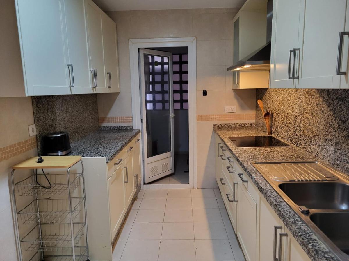 Apartamento Con Jardin La Linea de la Concepcion Exterior photo